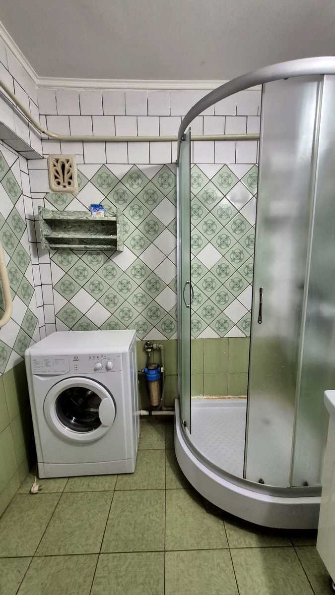 1875382704277057