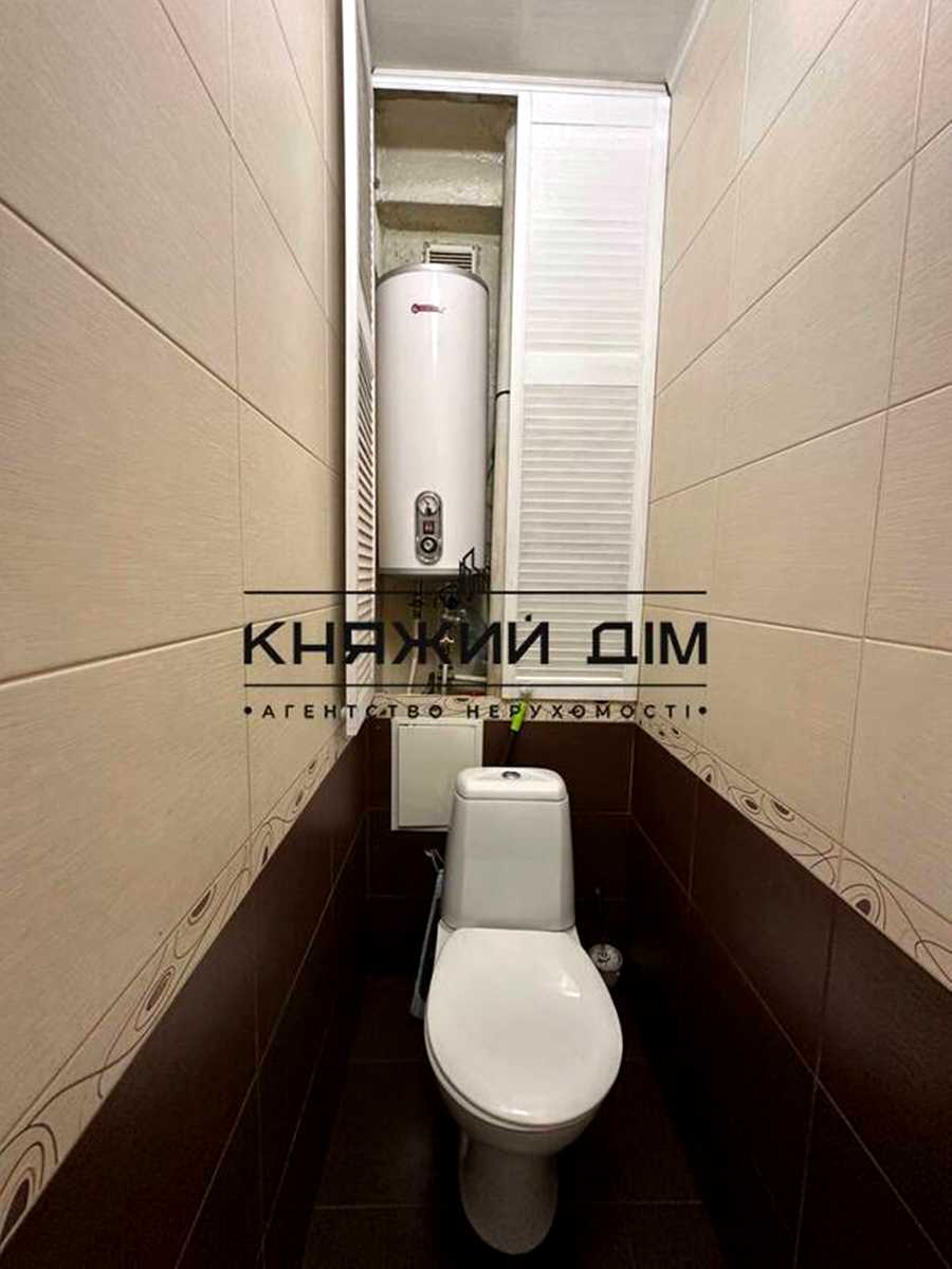 1875384962257057