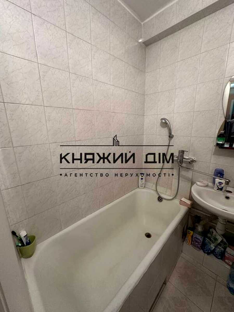 1875384962265837