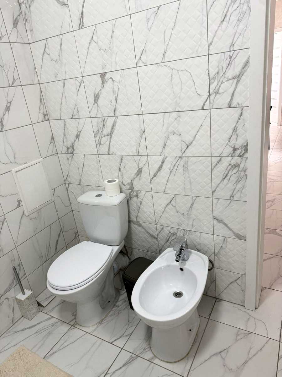1875387204908868