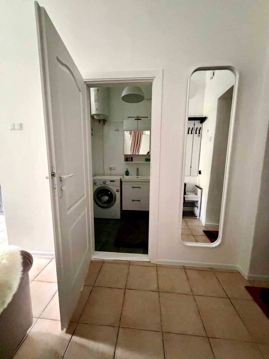 1875389077562887