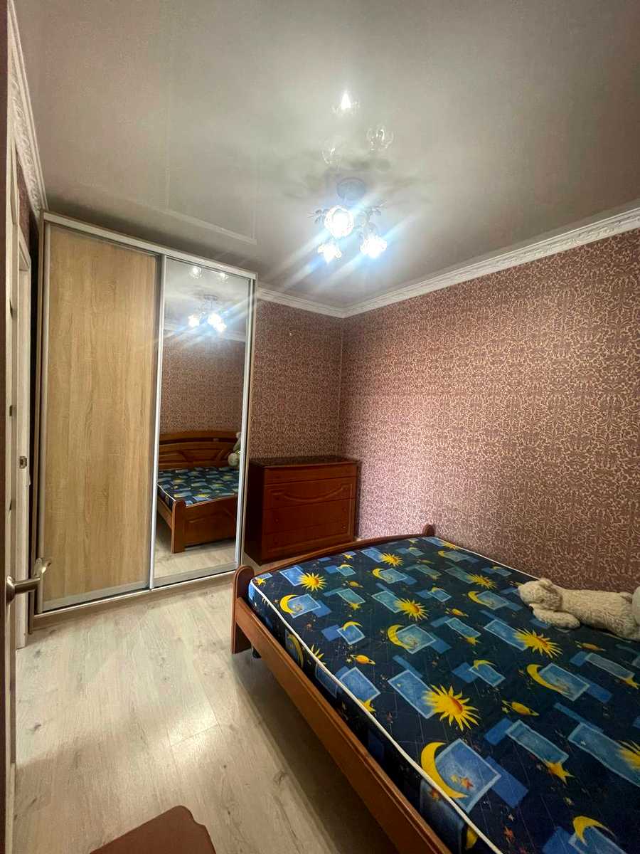 1875389852372661