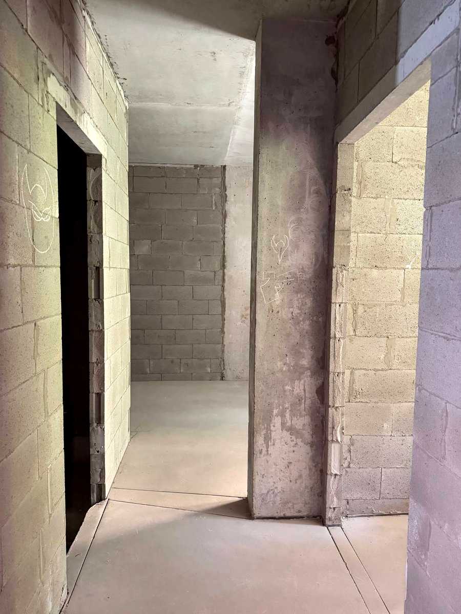 1875390376008564
