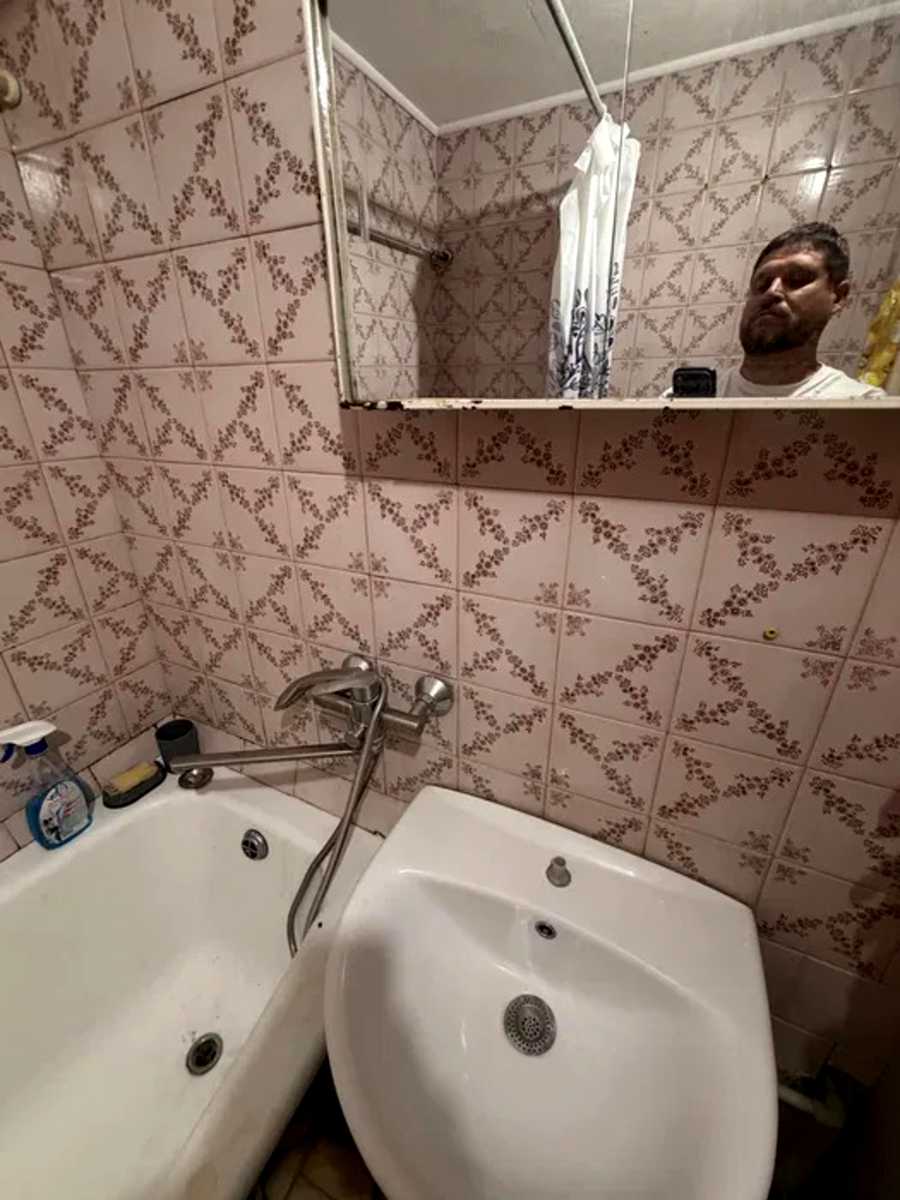 1875393736378338