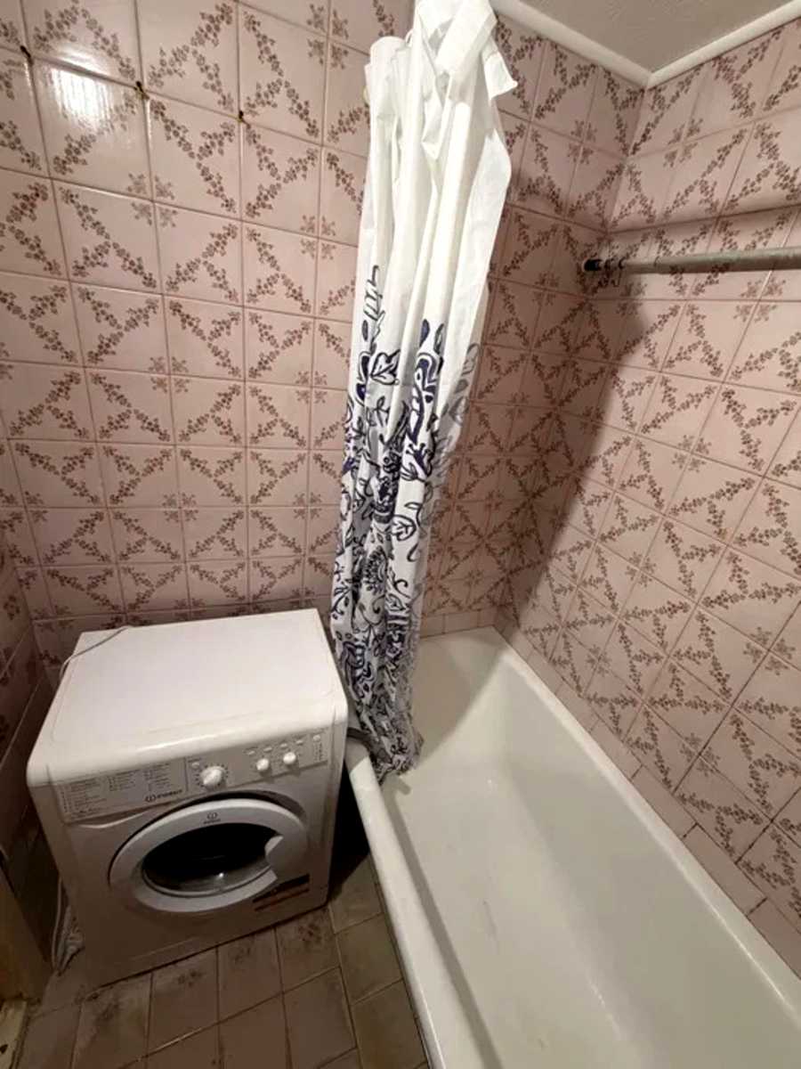 1875393744837579