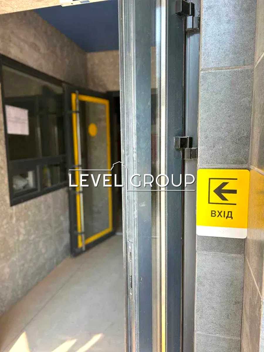 1875394098105006