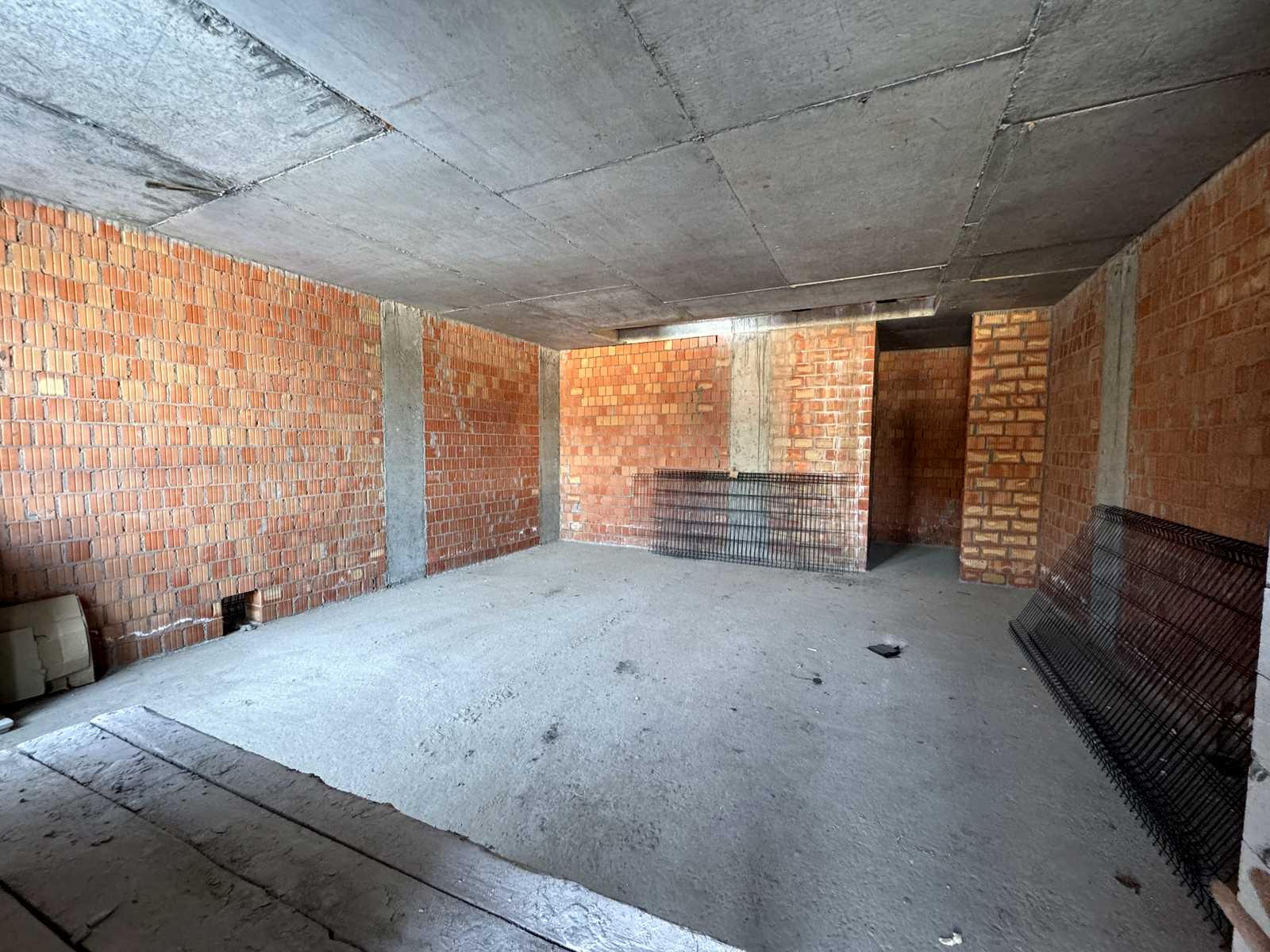 1875394900354302