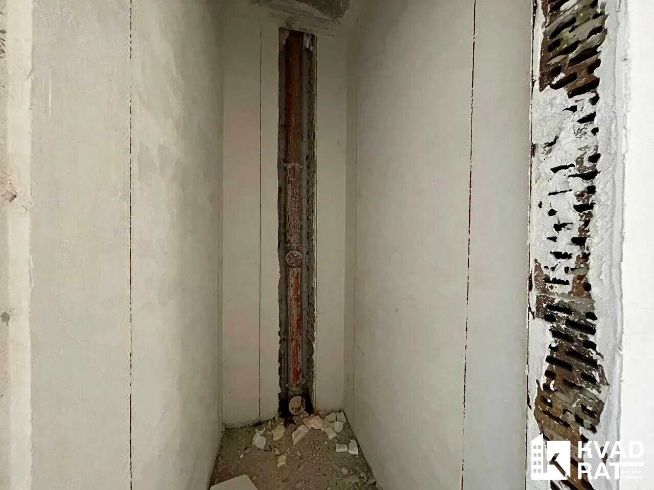 1875395651786702