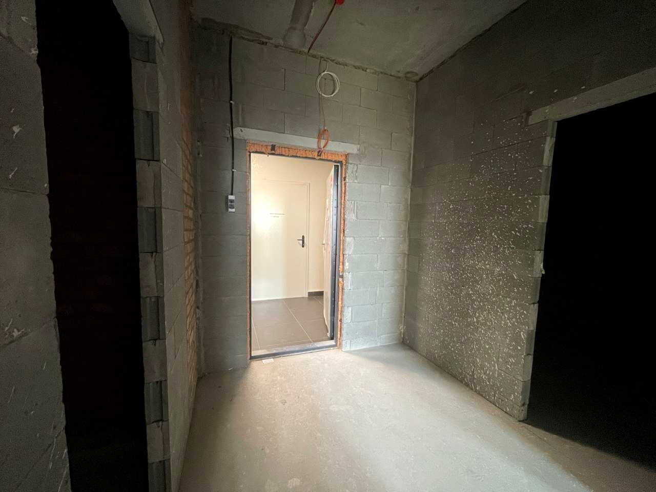 1875396751069878