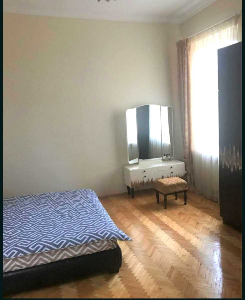 1875397660941139