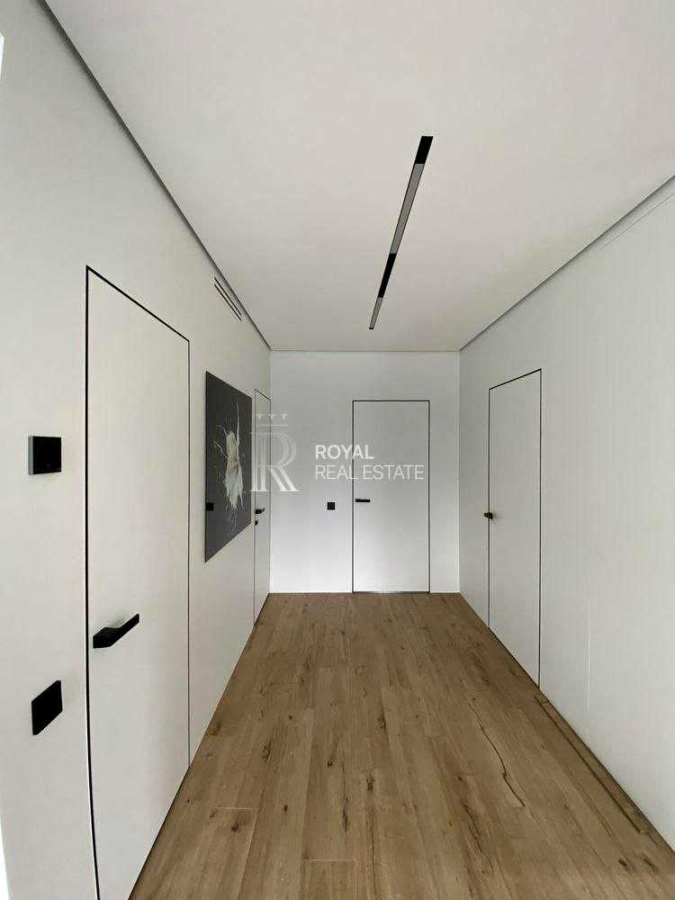 1875397910374132
