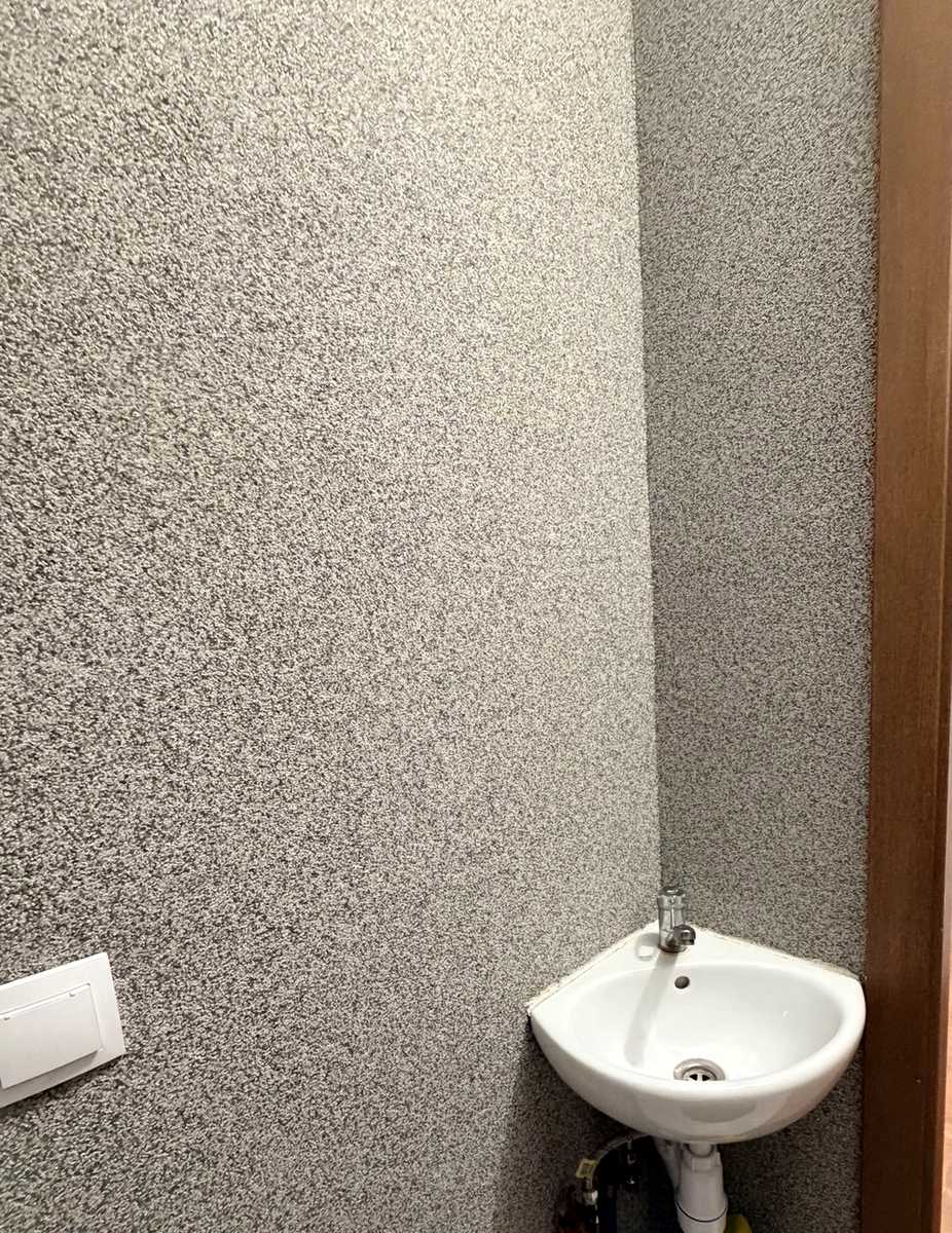 1875398107740808