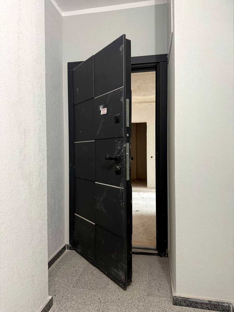 1875398903868832