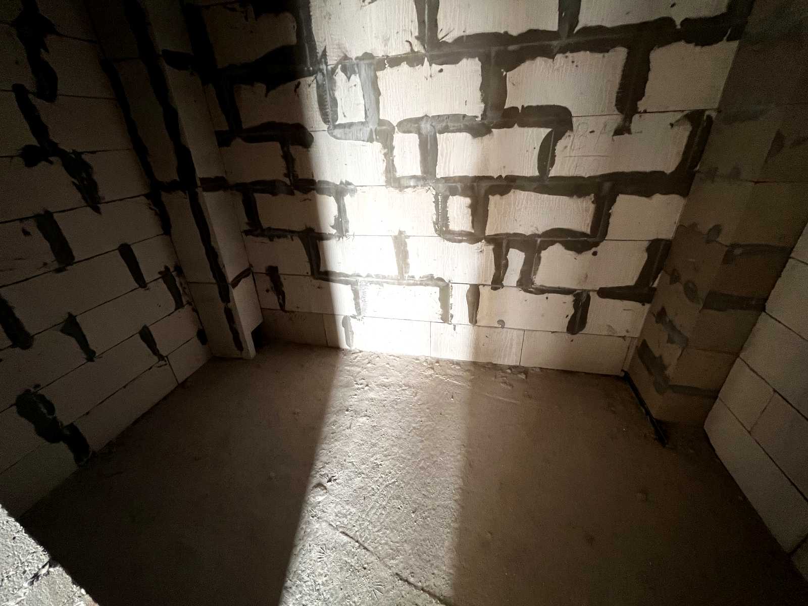 1875399793490611
