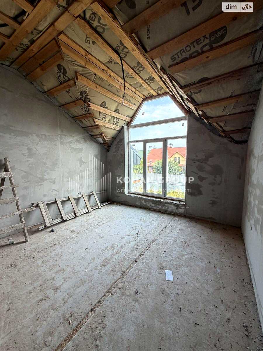 1875400074667850