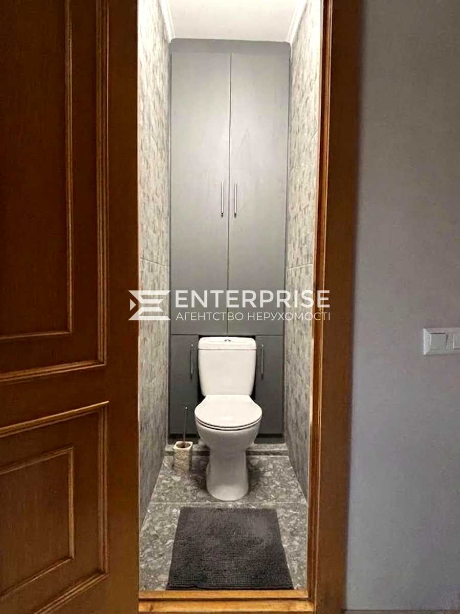 1875400644625715