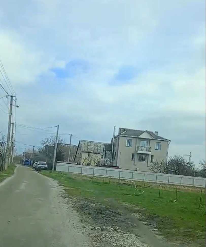 1875402303652021