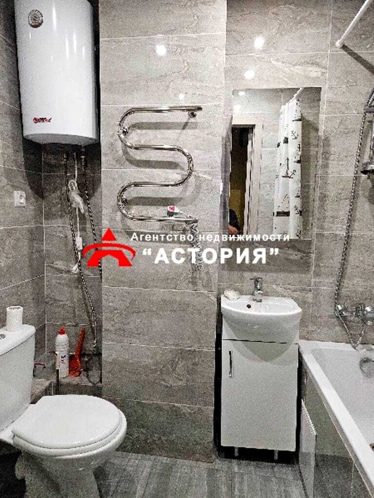 1875403244015637
