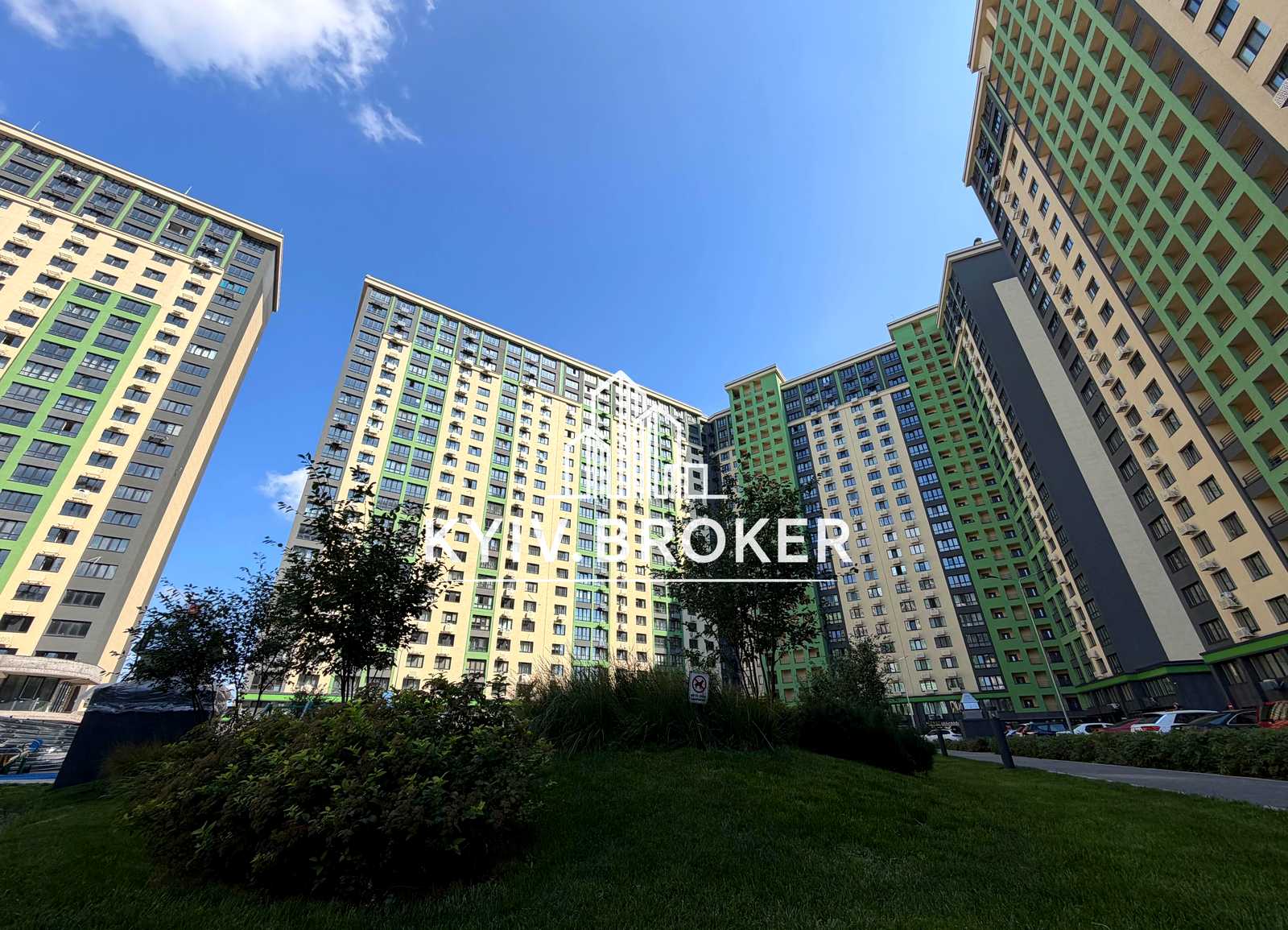 1875405389956039