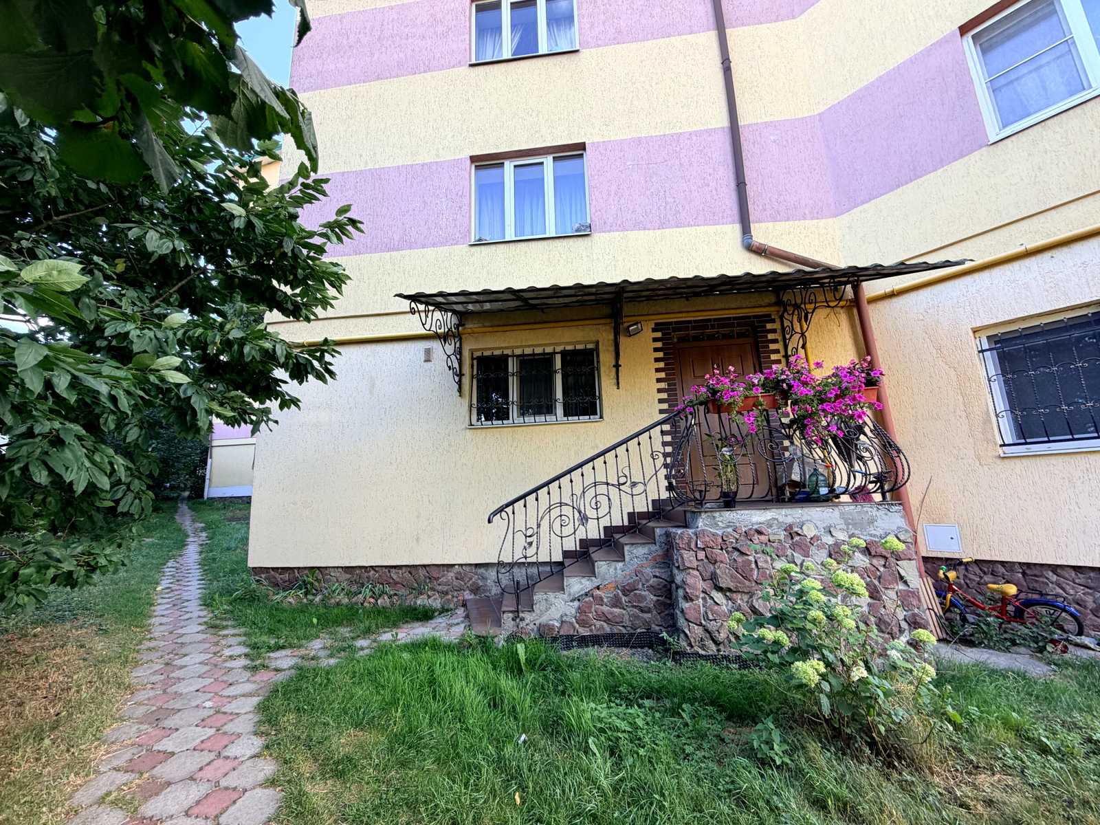 1875405597247430