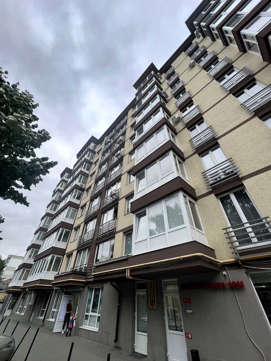1875406121824373