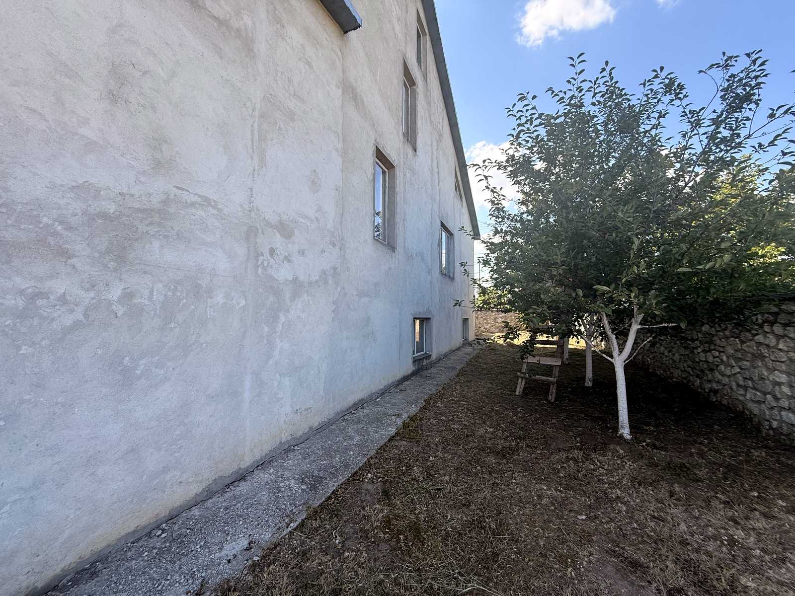 1875406987964484