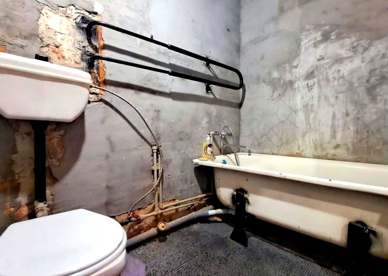 1875415034811028
