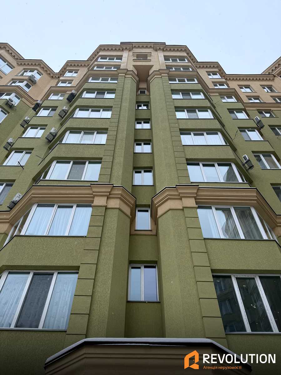 1875416057782575