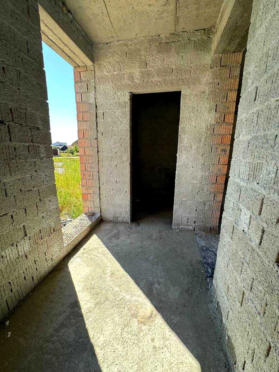 1875416980398369