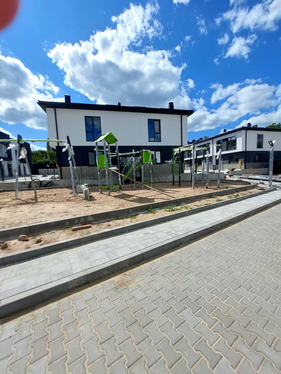 1875432202539289