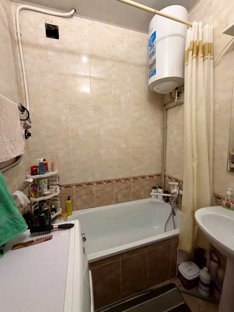 1875434966349183