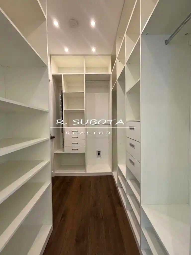 1875440319347251
