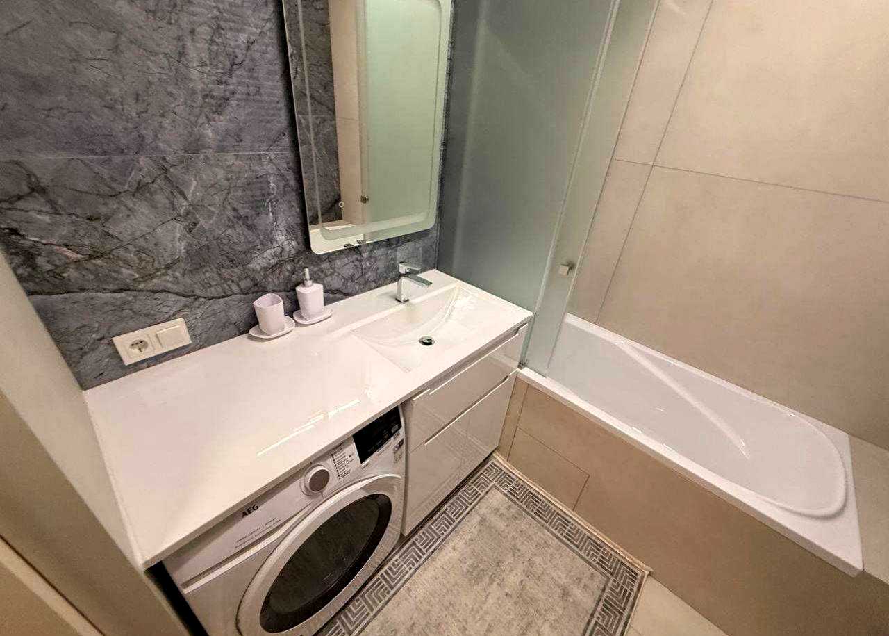 1875475478097210