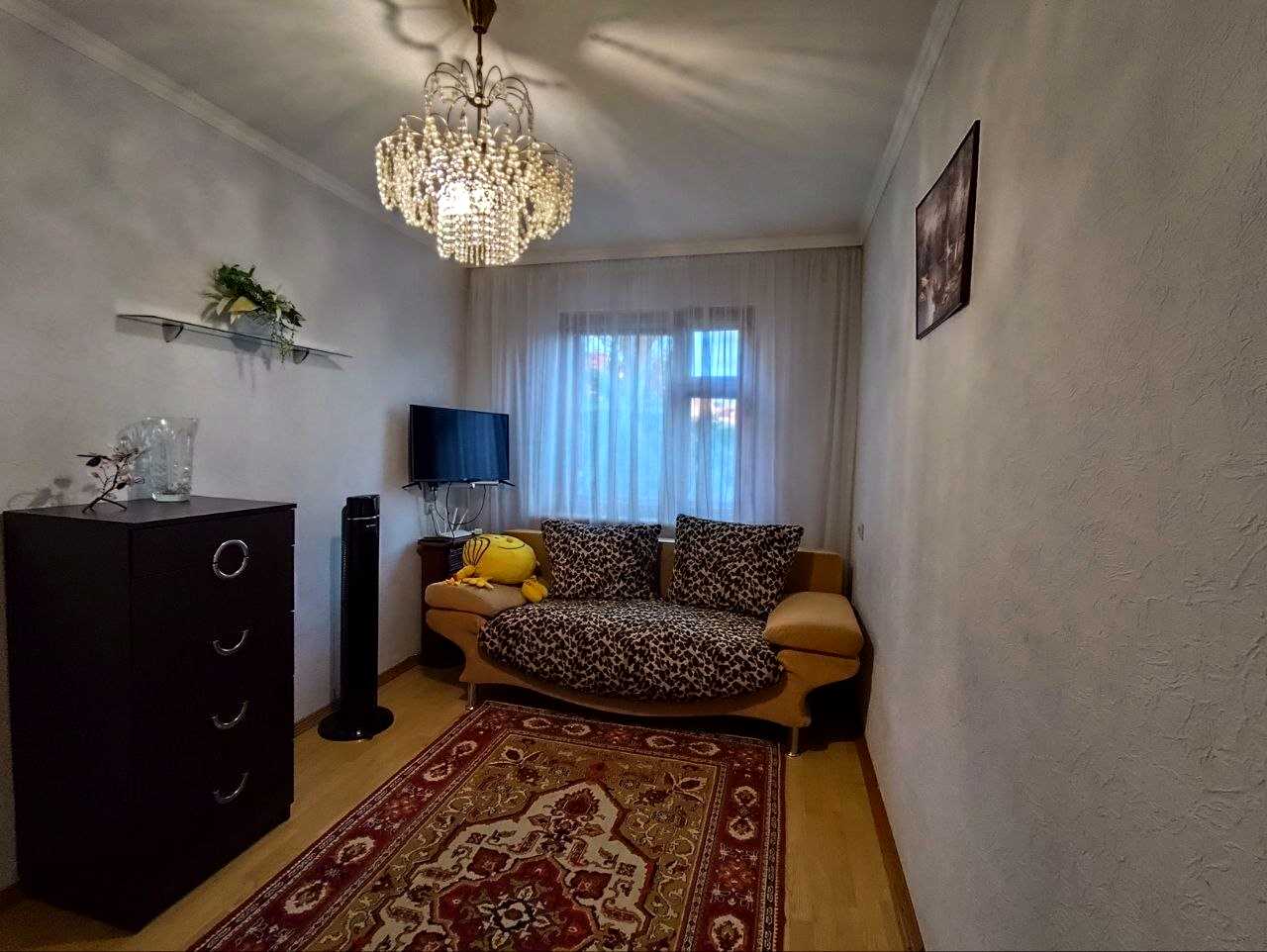 1875487516466828