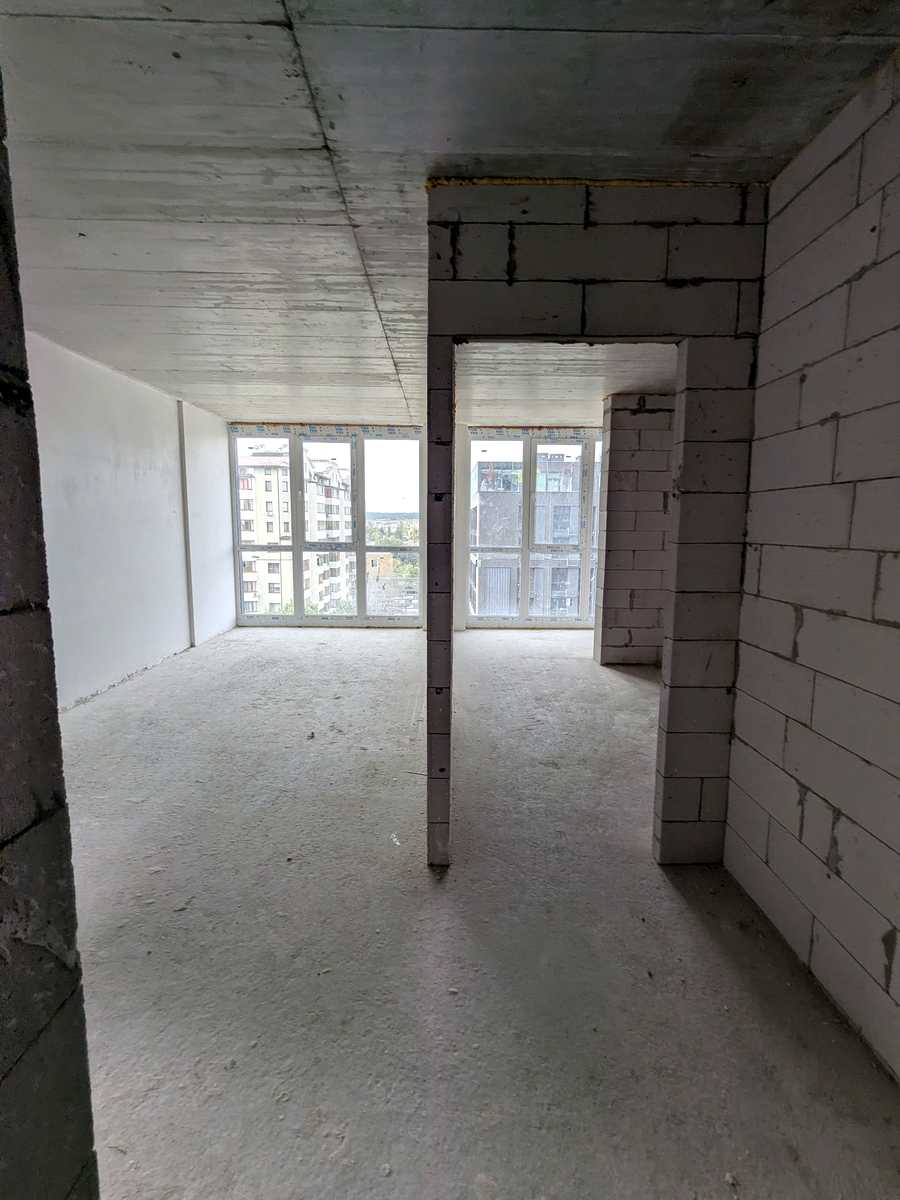 1875493426833671