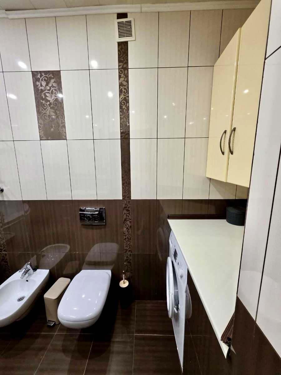 1875493639424570