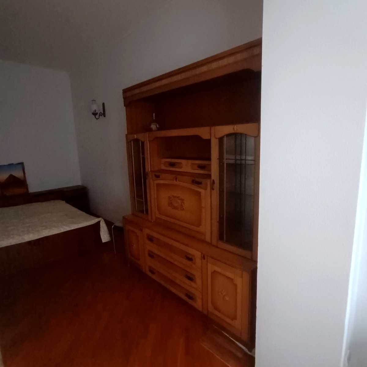 1875494435572167