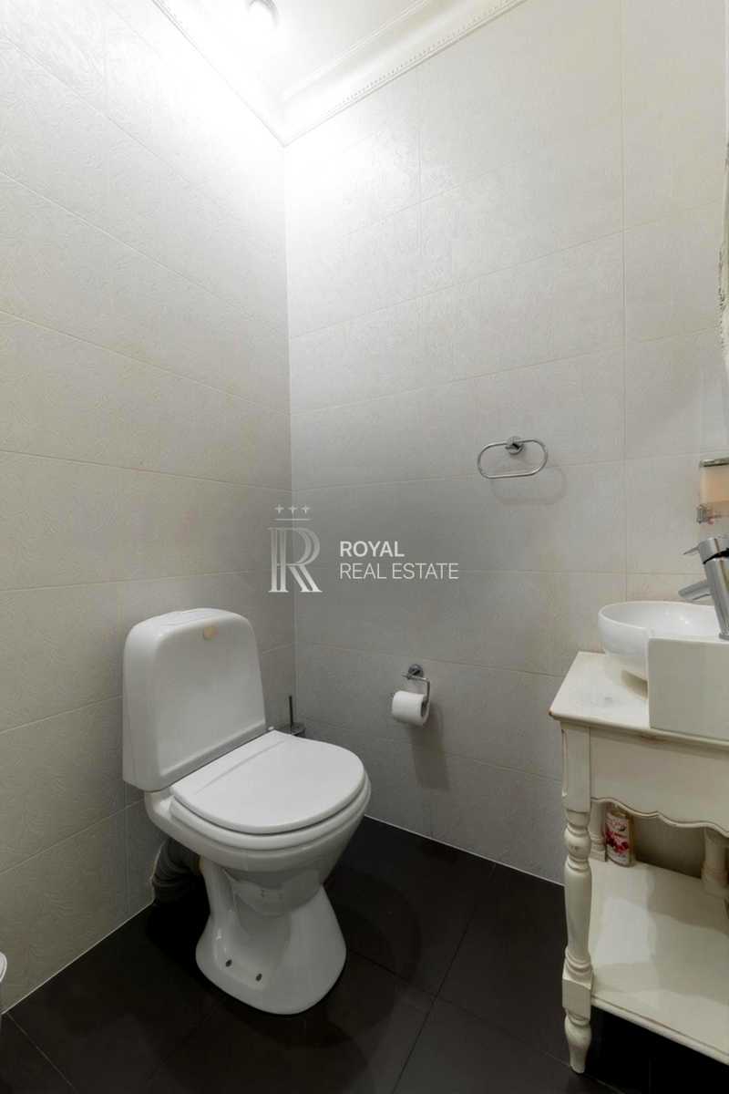 1875495010775093