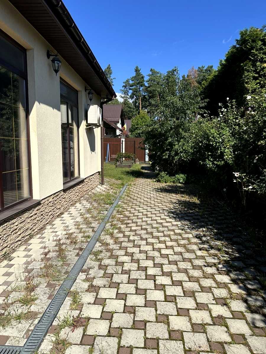 1875498616077456