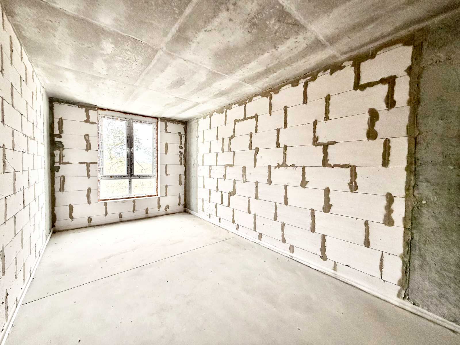 1875505731937338