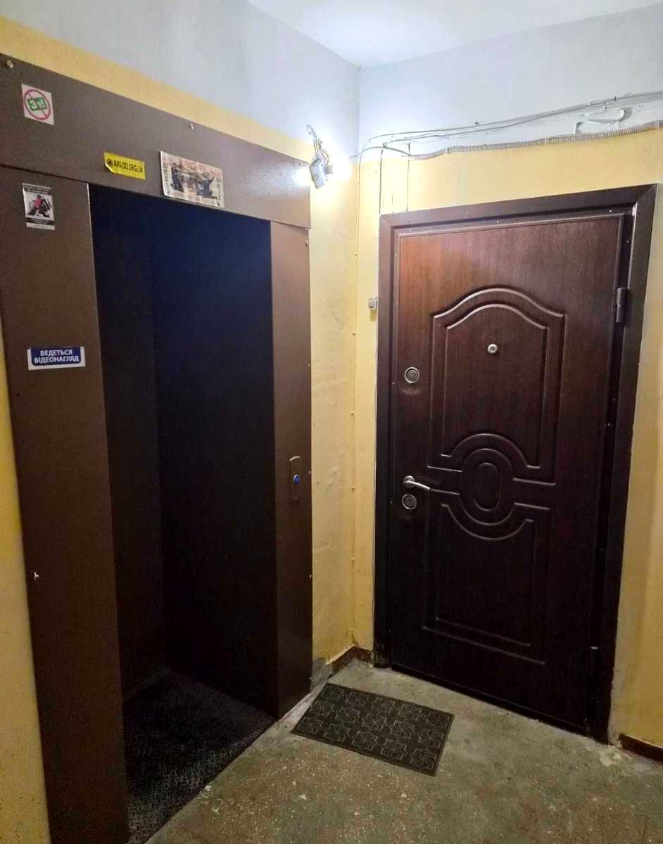 1875523012839219