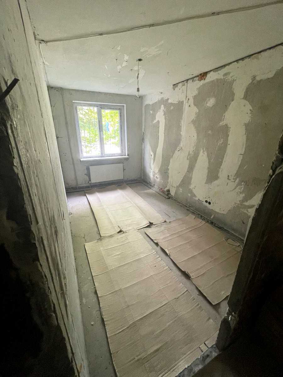 1875528042742012