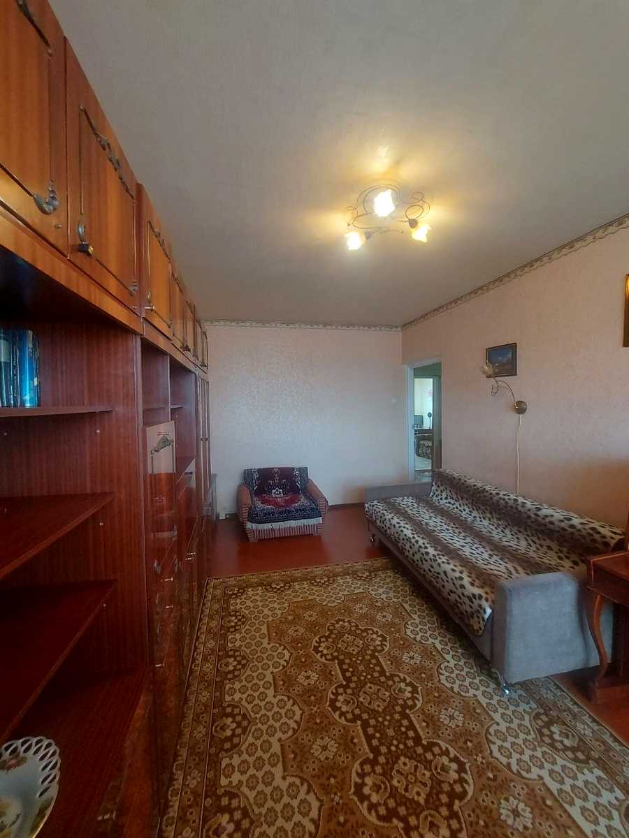1875562475870321