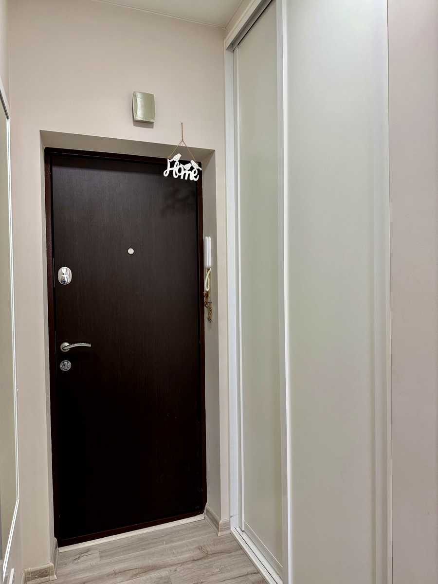 1875567715118596