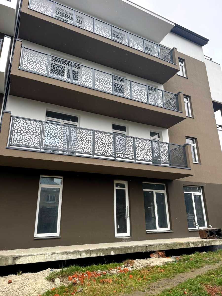 1875569225637552