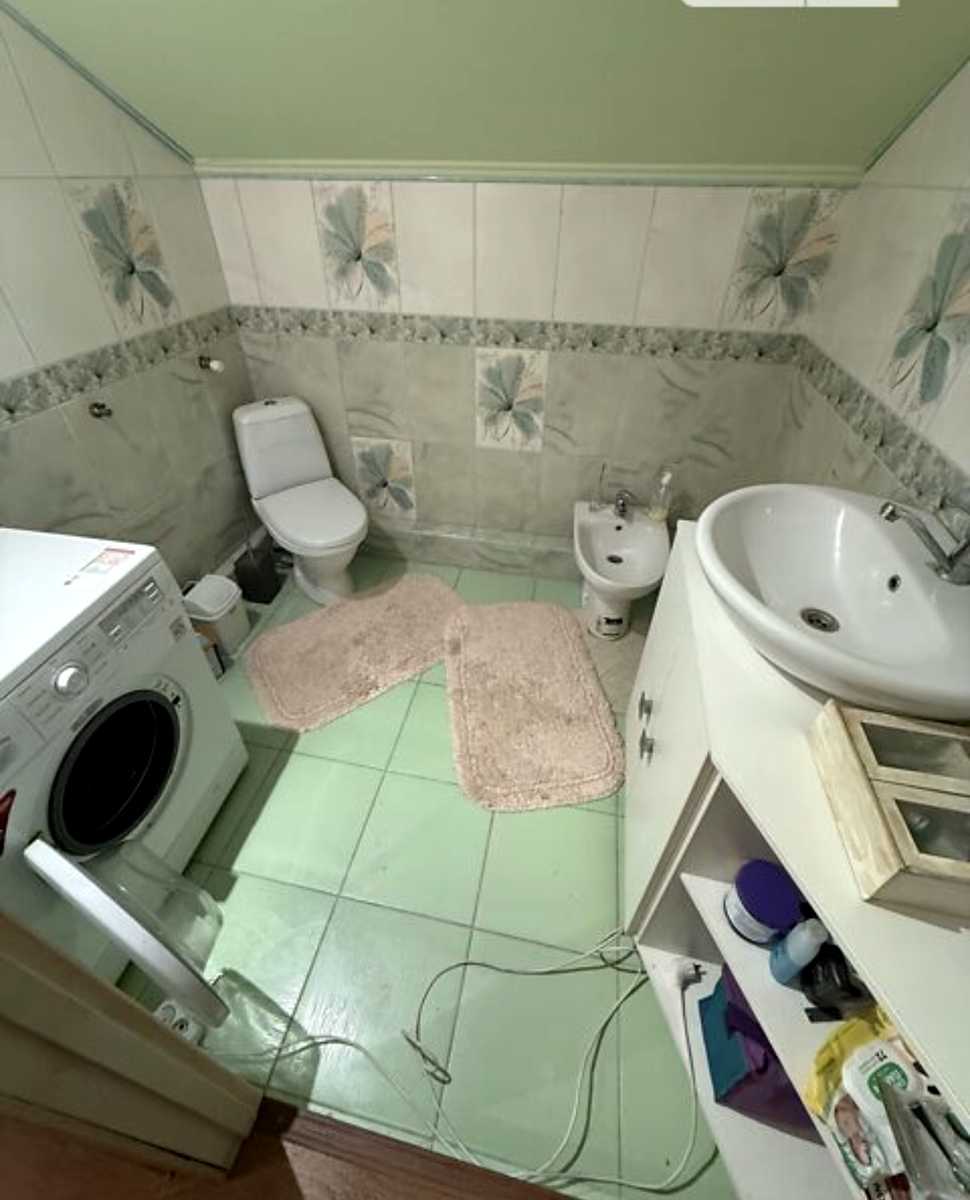 1875569377776981