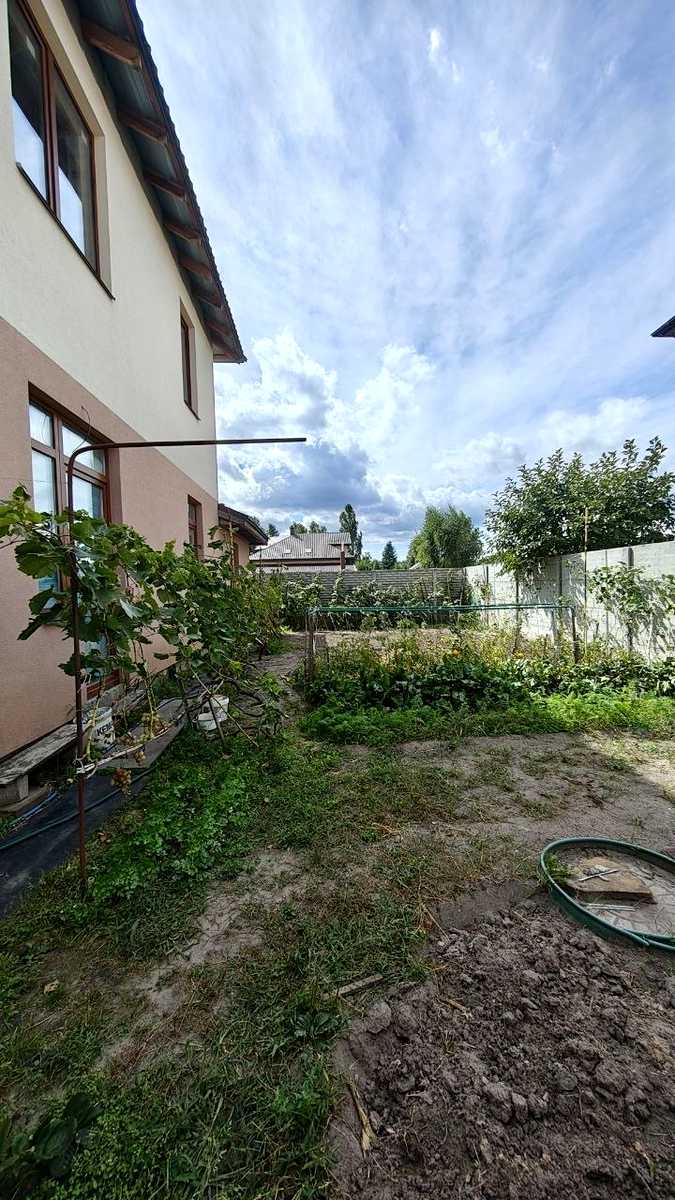 1875572546158512