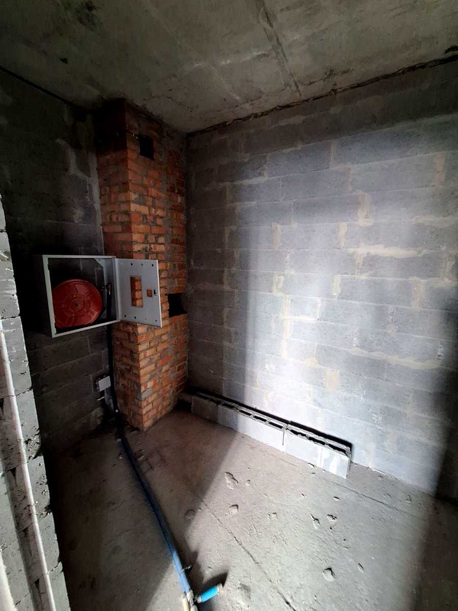 1875574324970176