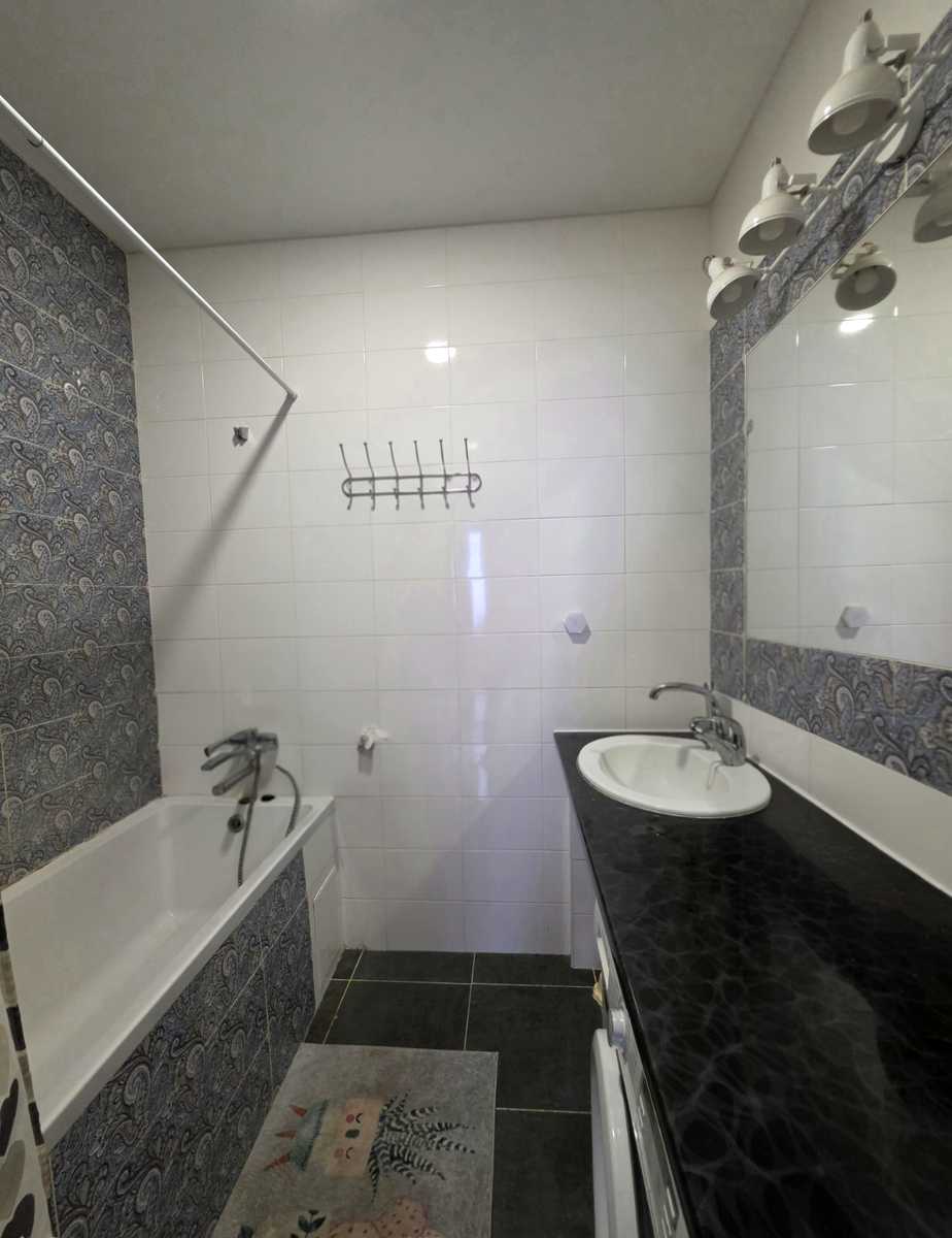 1875575089951224