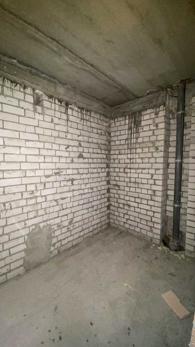 1875580671821006